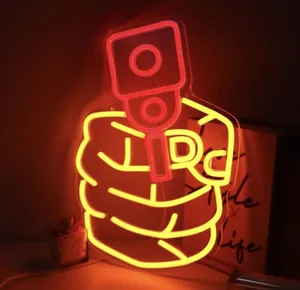 نیون طرح تفنگ مناسب گیمینگ سایز 50در50