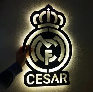 فوتو نیون دیواری با طرح ریال مادرید سایز 40در50