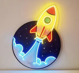 تابلو فوتو نیون طرح فضانورد سایز 40در50