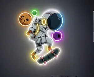 فوتو نیون طرح فضانورد مناسب دکور اتاق سایز 40در50