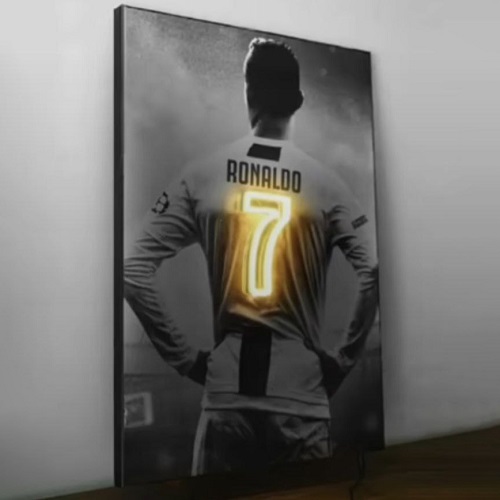 فوتونئون فوتبالی